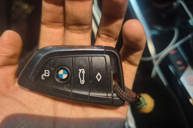 Used BMW 3 Series 2021 320i Sport Package Vehicle Key