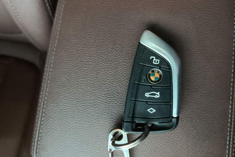 Used BMW 3 Series 2021 Restyled 325i M Sport Package Vehicle Key