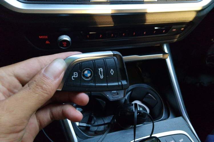 Used BMW 3 Series 2021 Facelifted 330i M Sport Night Edition Package Vehicle Key