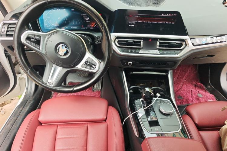Used BMW 3 Series 2021 Facelifted 320Li M Sport Package Center Console
