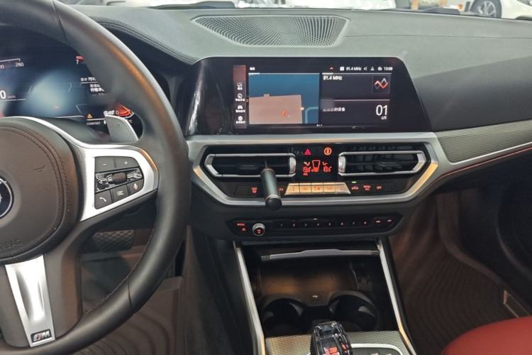 Used BMW 3 Series 2021 Second Facelift 325i M Sport Night Edition Package Center Console