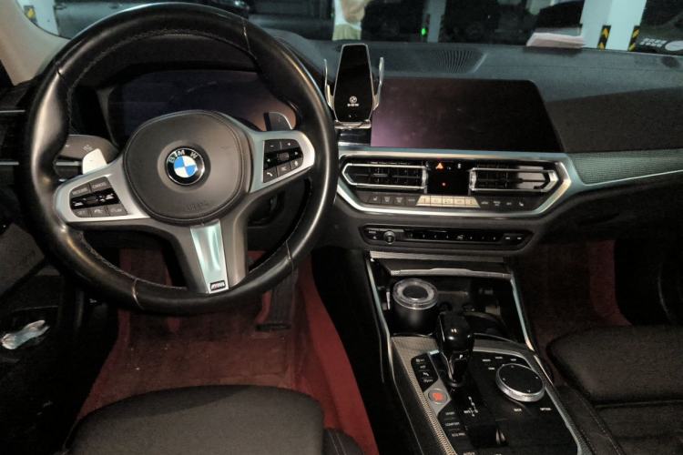 Used BMW 3 Series 2021 Second Facelift 330Li xDrive M Sport Night Edition Package Center Console