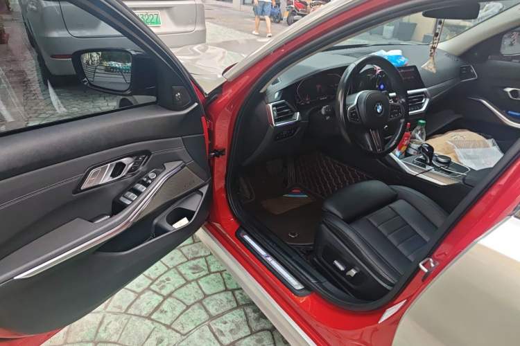 Used BMW 3 Series 2021 Restyled 325i M Sport Package Driver Seat