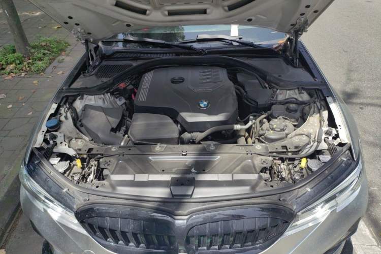 Used BMW 3 Series 2021 325Li M Sport Shadowline Package Engine Bay