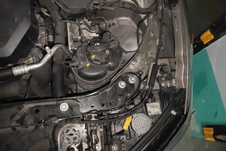 Used BMW 3 Series 2021 Restyled 325Li M Sport Package Engine Bay Left