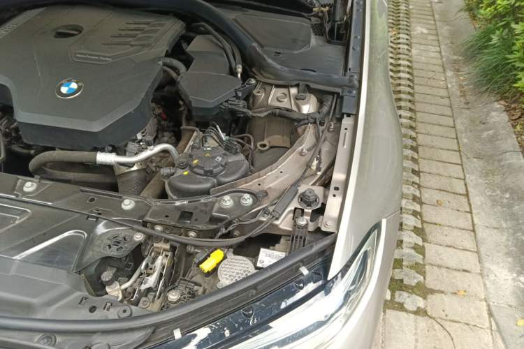 Used BMW 3 Series 2021 Second Facelift 325Li M Sport Package Engine Bay Left