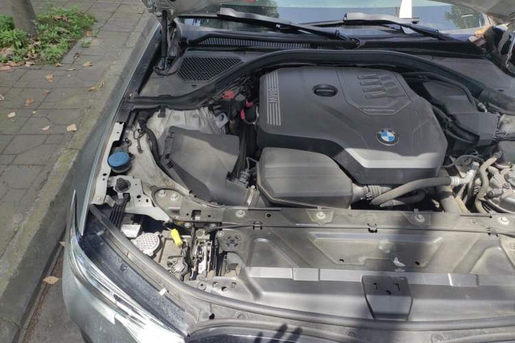 Used BMW 3 Series 2021 325Li M Sport Shadowline Package Engine Bay Right