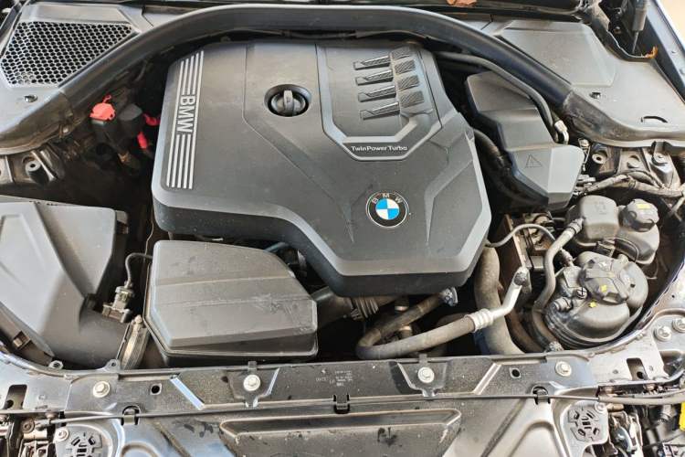 Used BMW 3 Series 2021 325i M Sport Package Engine Bay