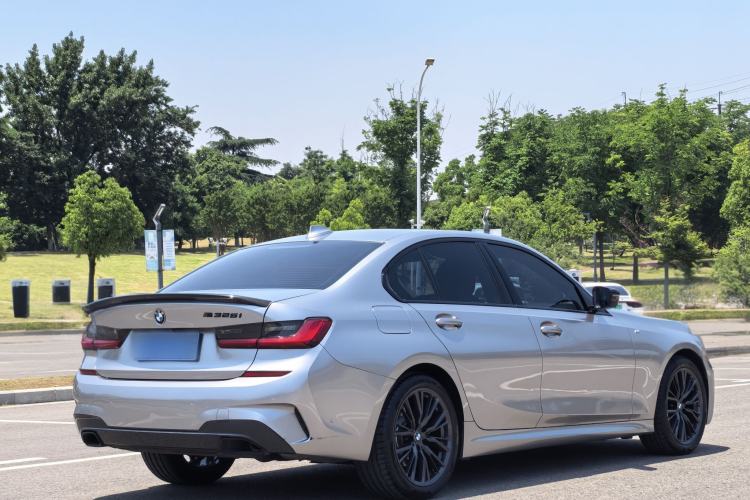 Used BMW 3 Series 2021 Second Facelift 325i M Sport Night Edition Package Exterior 4
