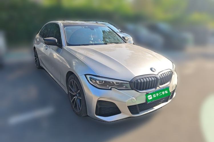Used BMW 3 Series 2021 320Li M Sport Package Front Right 45 Deg