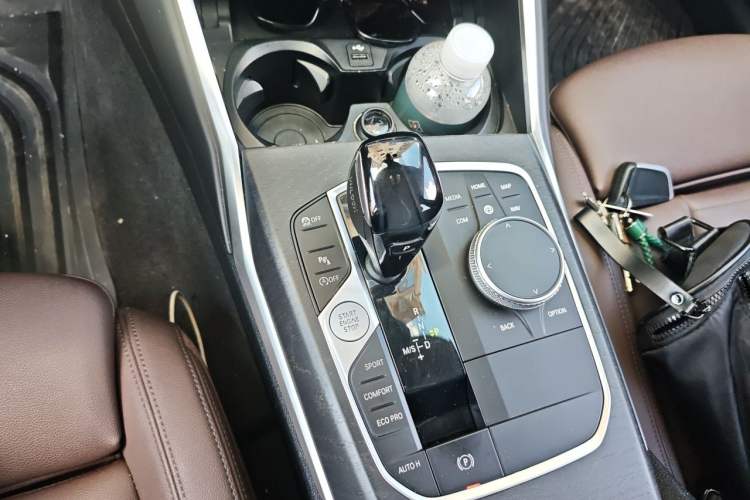 Used BMW 3 Series 2021 325i M Sport Package Gear Lever