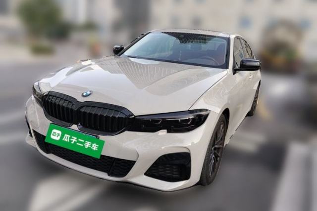 BMW 3 Series 2021 Second Facelift 325i M Sport Night Edition Package مستعملة