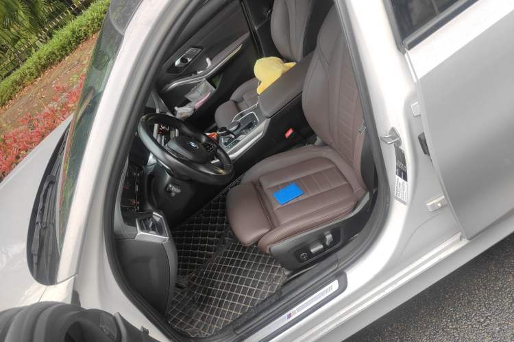 Used BMW 3 Series 2021 Facelifted 325Li M Sport Night Edition Package Left Front Seat
