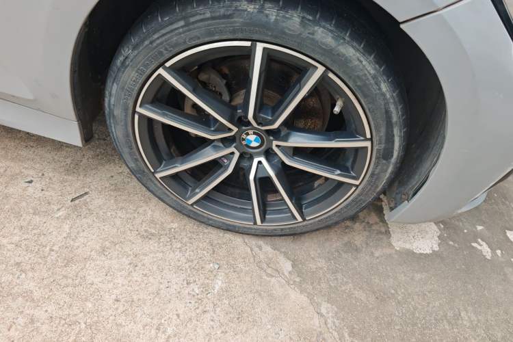 Used BMW 3 Series 2021 Facelifted 320Li M Sport Package Right Front Wheel Hub