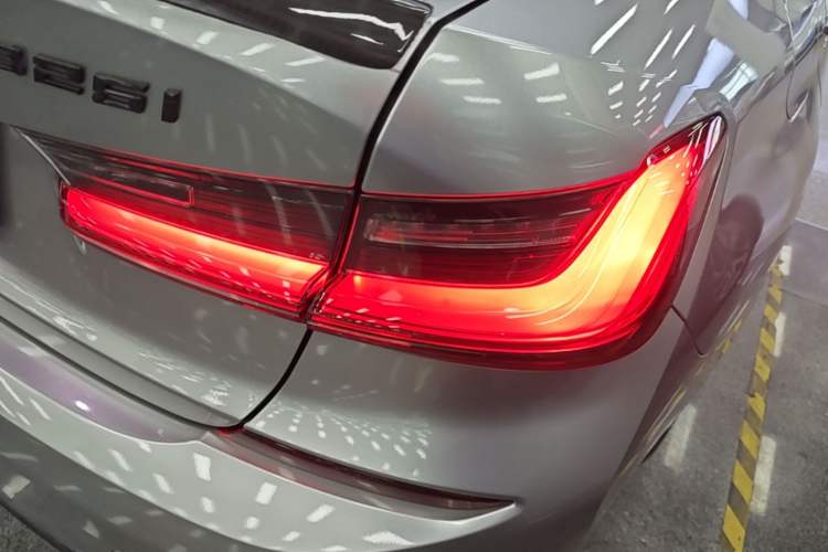 Used BMW 3 Series 2021 Second Facelift 325i M Sport Night Edition Package Right Rear Taillight