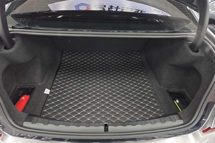 Used BMW 3 Series 2021 Second Facelift 325i M Sport Night Edition Package Trunk