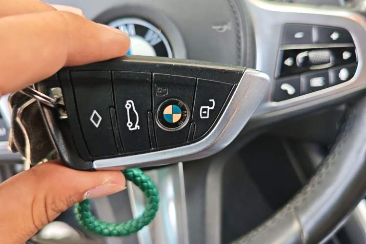 Used BMW 3 Series 2021 325i M Sport Package Vehicle Key