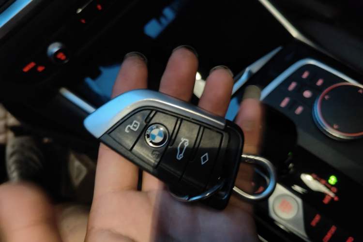 Used BMW 3 Series 2021 320Li M Sport Package Vehicle Key