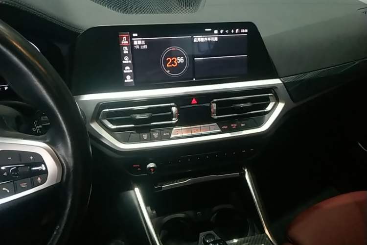 Used BMW 3 Series 2021 320Li M Sport Package Audio And AC Panel