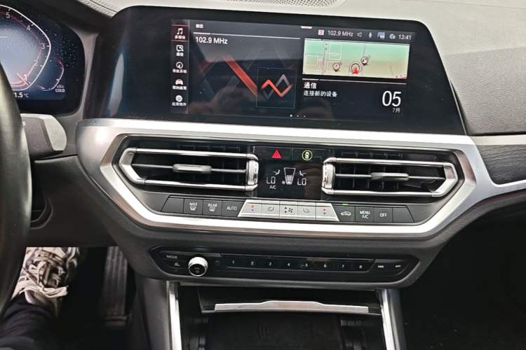 Used BMW 3 Series 2021 325i M Sport Package Audio And AC Panel