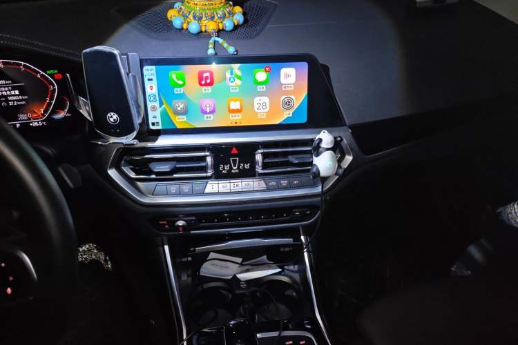 Used BMW 3 Series 2021 320Li M Sport Package Audio And AC Panel
