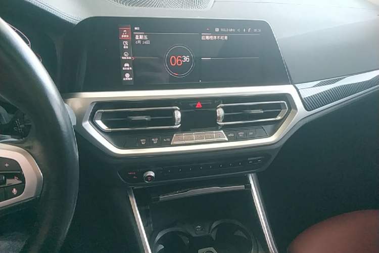 Used BMW 3 Series 2021 320Li M Sport Package Audio And AC Panel