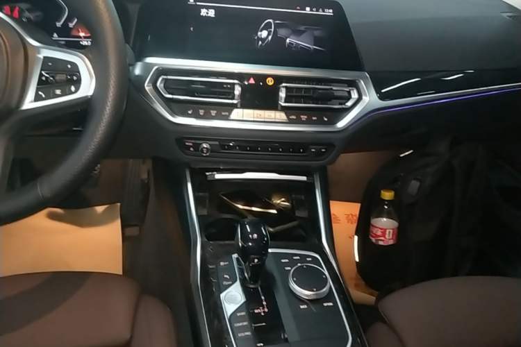 Used BMW 3 Series 2021 Second Facelift 325Li M Sport Package Audio And AC Panel