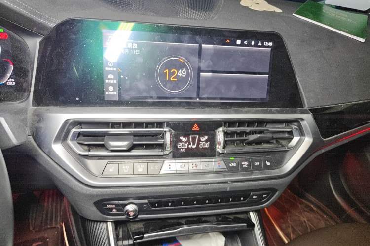 Used BMW 3 Series 2021 320Li M Sport Package Audio And AC Panel