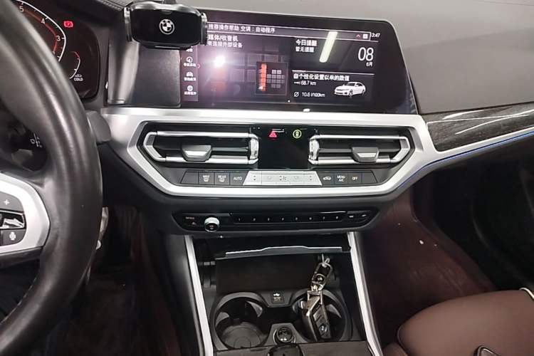Used BMW 3 Series 2021 Second Facelift 325Li M Sport Package Audio And AC Panel