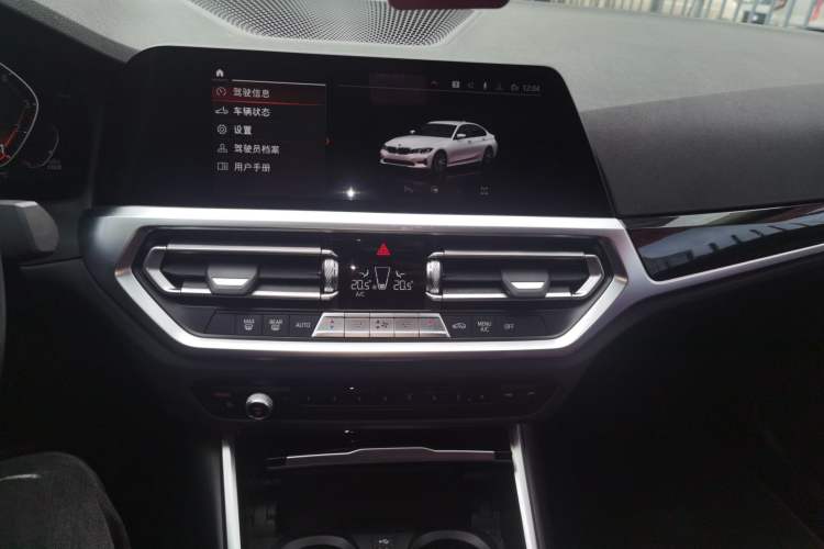 Used BMW 3 Series 2021 Restyled 320i Sport Package Audio And AC Panel