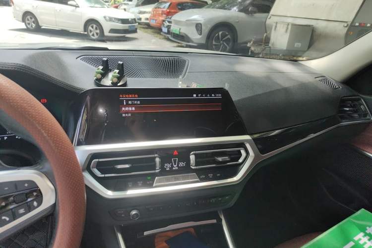 Used BMW 3 Series 2021 320Li M Sport Package Audio And AC Panel