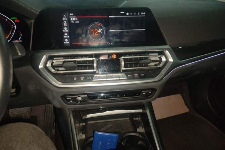 Used BMW 3 Series 2021 Second Facelift 325Li M Sport Package Audio And AC Panel