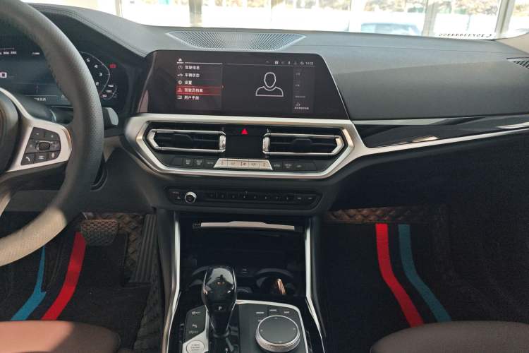 Used BMW 3 Series 2021 Facelifted 320Li M Sport Package Audio And AC Panel