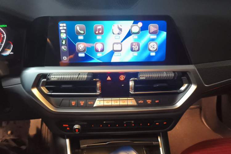 Used BMW 3 Series 2021 Second Facelift 325Li M Sport Night Edition Package Audio And AC Panel