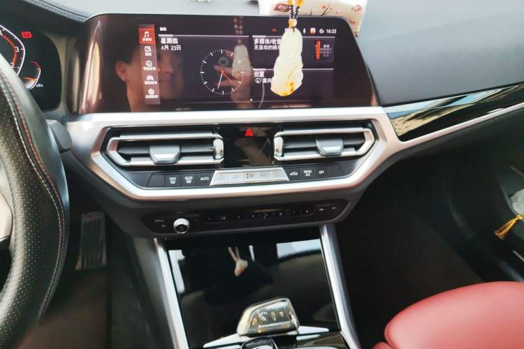 Used BMW 3 Series 2021 Facelifted 320Li M Sport Package Audio And AC Panel
