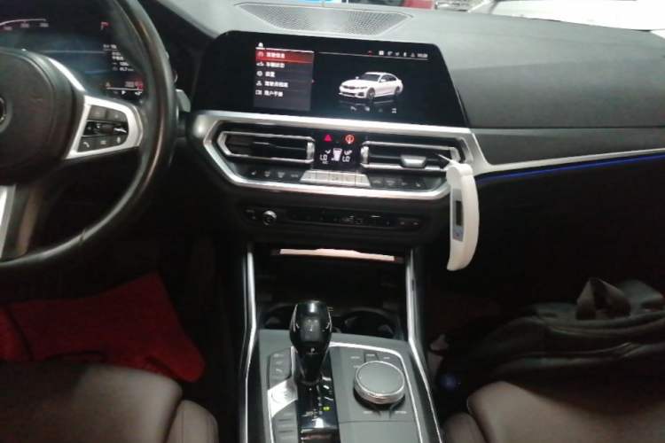 Used BMW 3 Series 2021 Second Facelift 325i M Sport Package Audio And AC Panel