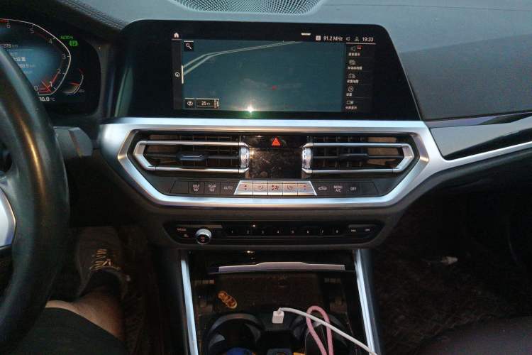 Used BMW 3 Series 2021 Facelifted 320Li M Sport Package Audio And AC Panel
