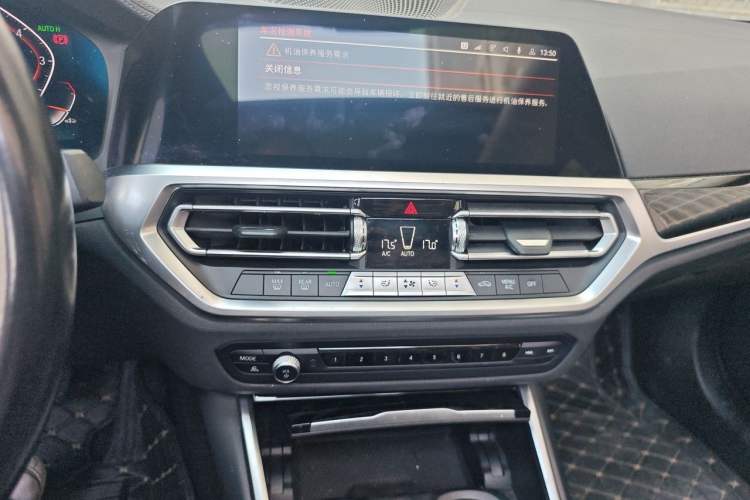 Used BMW 3 Series 2021 Second Facelift 320Li M Sport Package Audio And AC Panel