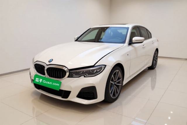 Ojetý BMW 3 Series 2021 Facelifted 320Li M Sport Package