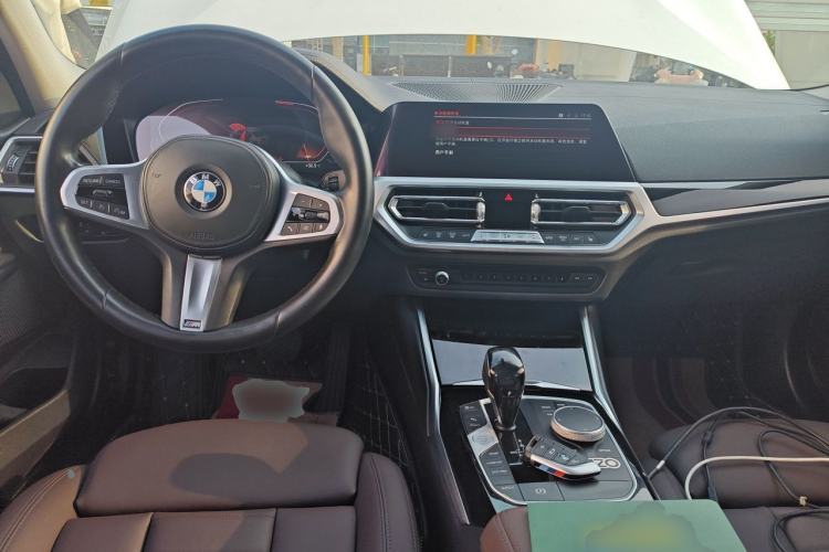 Used BMW 3 Series 2021 320Li M Sport Package Center Console