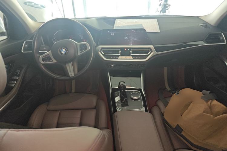 Used BMW 3 Series 2021 320Li M Sport Package Center Console