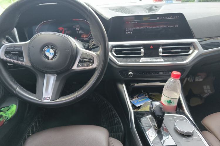 Used BMW 3 Series 2021 Facelifted 320Li M Sport Package Center Console