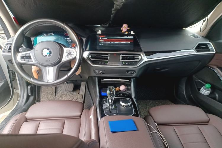 Used BMW 3 Series 2021 Facelifted 320Li M Sport Package Center Console