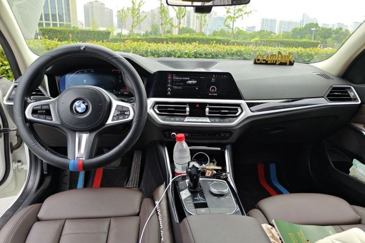 Used BMW 3 Series 2021 320Li M Sport Package Center Console