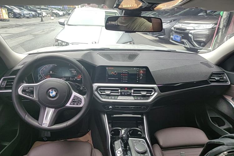 Used BMW 3 Series 2021 320Li M Sport Package Center Console