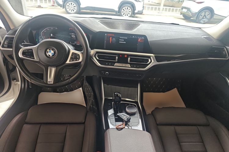 Used BMW 3 Series 2021 Second Facelift 325Li M Sport Package Center Console