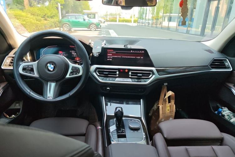 Used BMW 3 Series 2021 Restyled 325Li M Sport Package Center Console