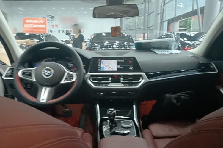 Used BMW 3 Series 2021 320Li M Sport Package Center Console