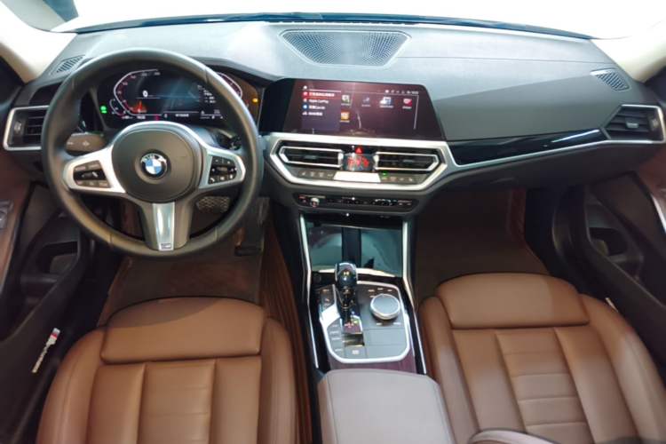 Used BMW 3 Series 2021 Facelifted 320Li M Sport Package Center Console