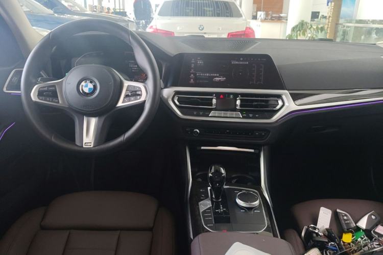 Used BMW 3 Series 2021 325Li M Sport Package Center Console